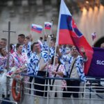 Jednou z dvoch 🇸🇰 vlajkonosičov 🇸🇰 slovenského tímu na letnej olympiáde sa včera stala jeho najmladšia členka